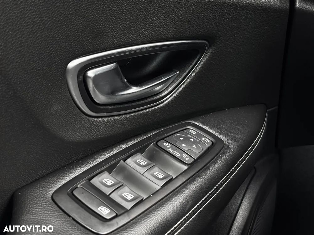 Renault Scenic - 13