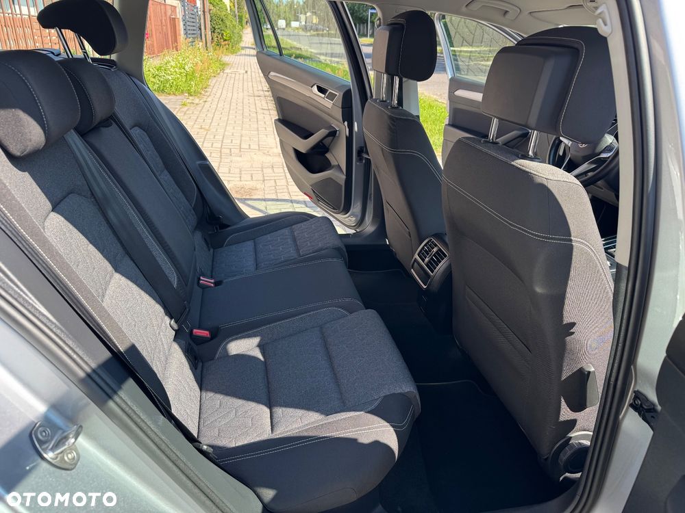 Volkswagen Passat 1.5 TSI EVO Business DSG - 26