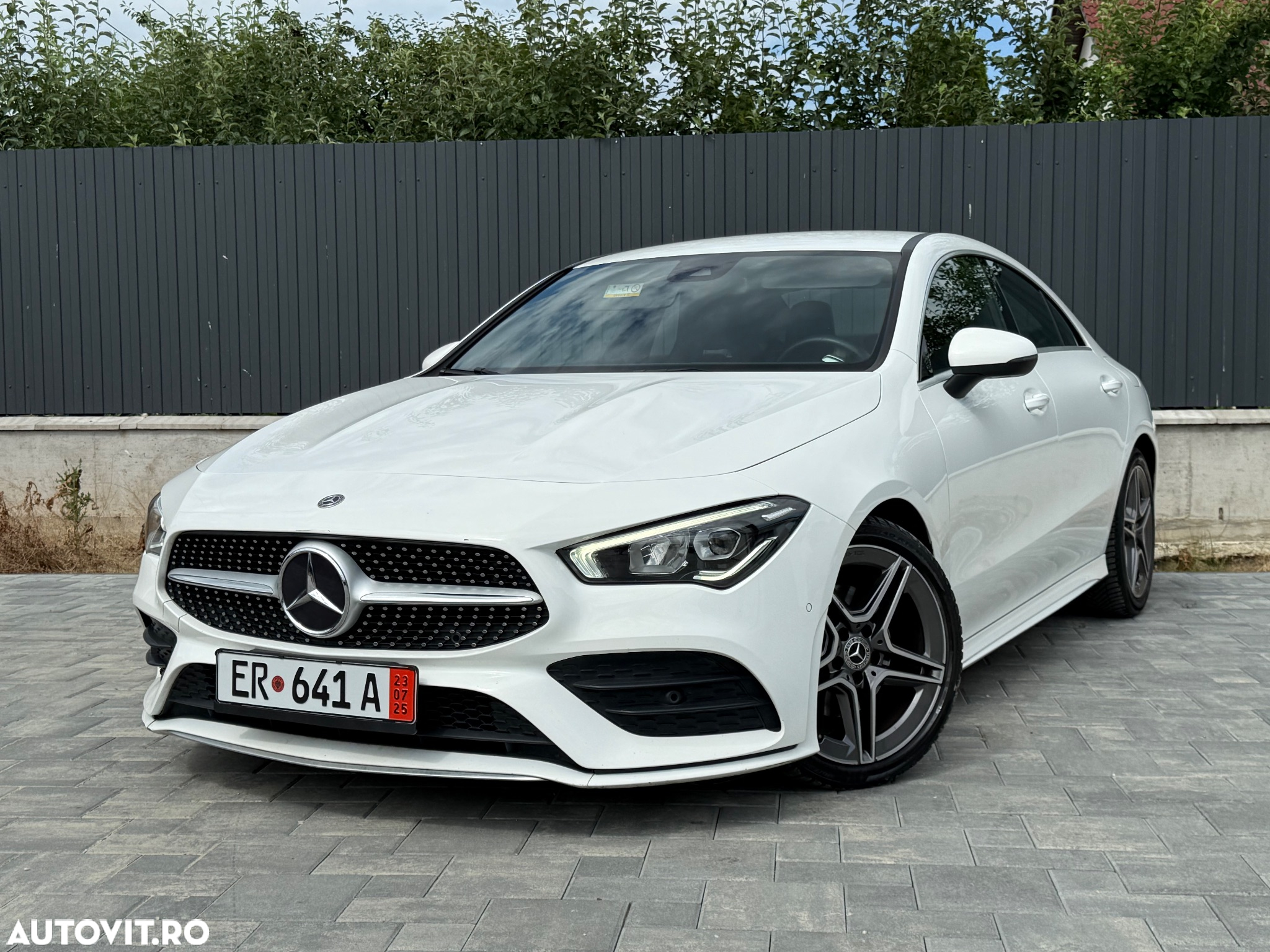 Mercedes-Benz CLA 180 d Shooting Brake 7G-DCT AMG Line - 23