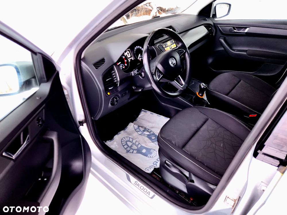 Skoda Fabia 1.0 MPI Clever - 10