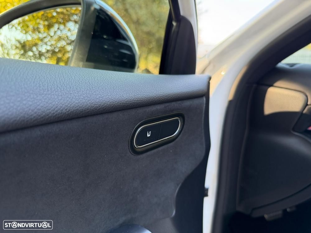 Mercedes-Benz A 200 7G-DCT Edition AMG Line - 19