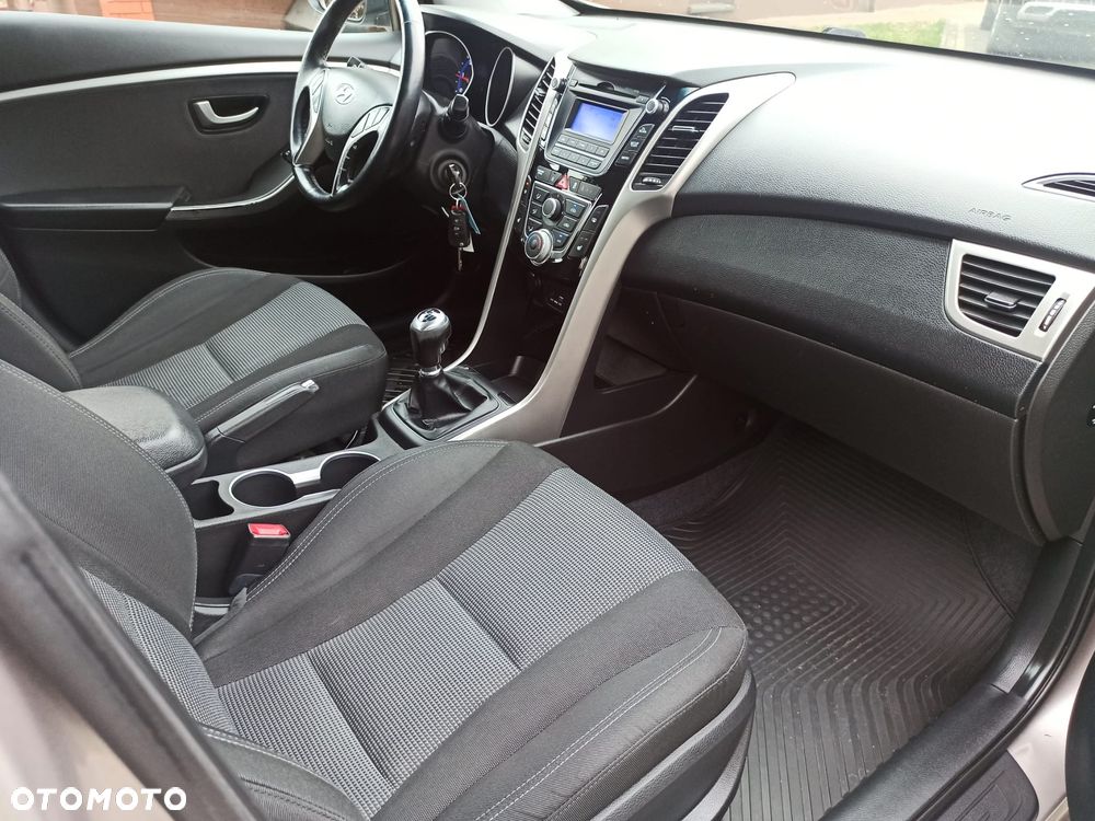 Hyundai i30 1.6 CRDi Comfort - 11