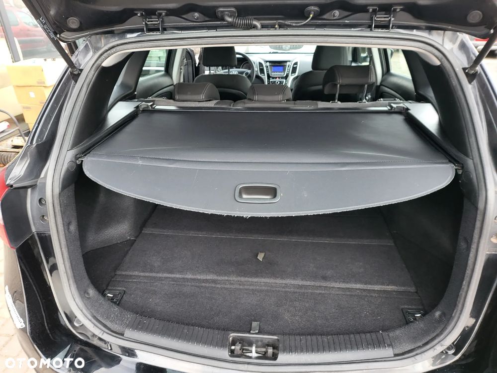 Hyundai i30 1.4 CRDi Premium - 32