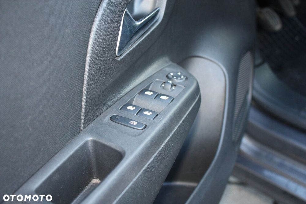 Opel Corsa 1.2 S&S - 11