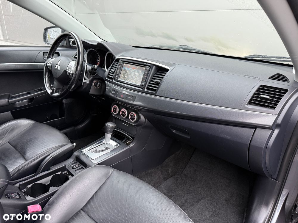 Mitsubishi Lancer - 31