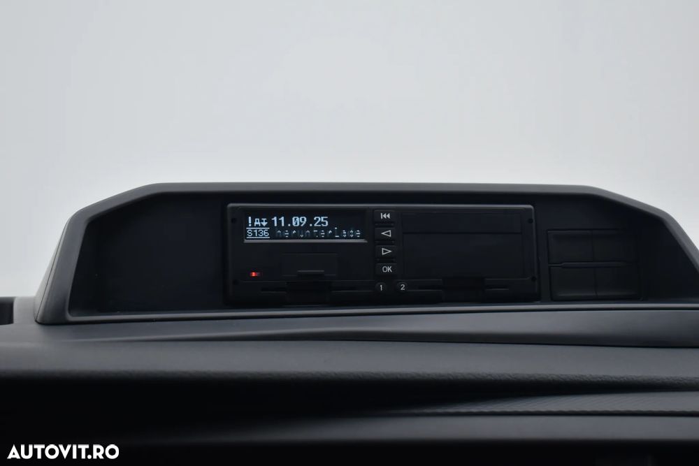 Volkswagen Transporter Kombi TDI Lang DSG - 18