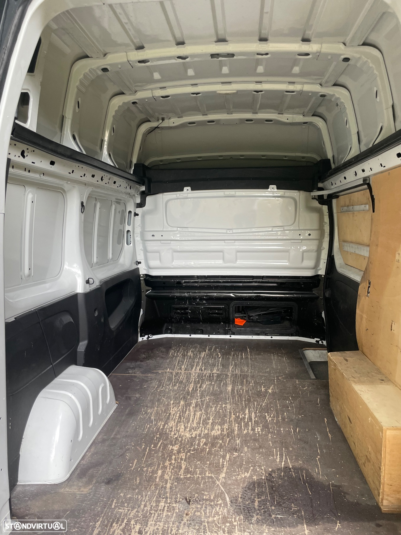 Renault Tráfic TETO ALTO 1.6 dci - 12
