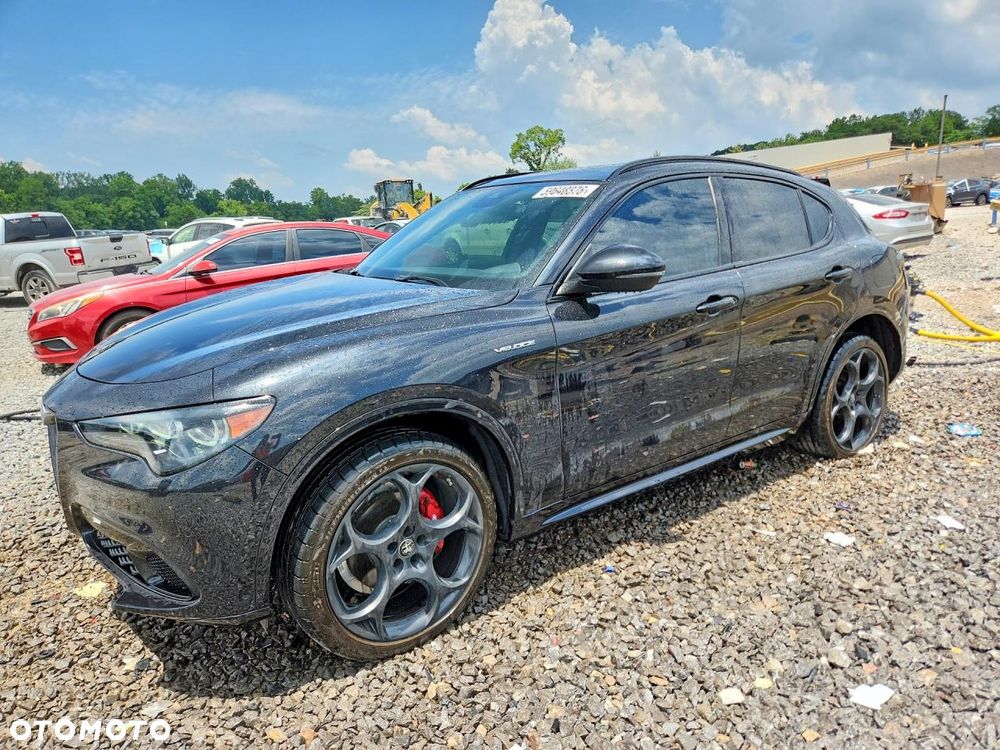 Alfa Romeo Stelvio 2.0 Turbo 16V AT8-Q4 Veloce Ti - 2