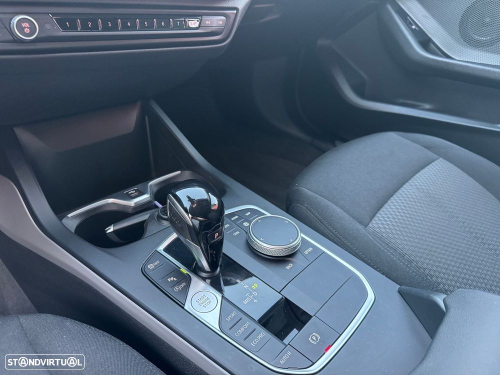 BMW 118 i Line Sport Auto - 11