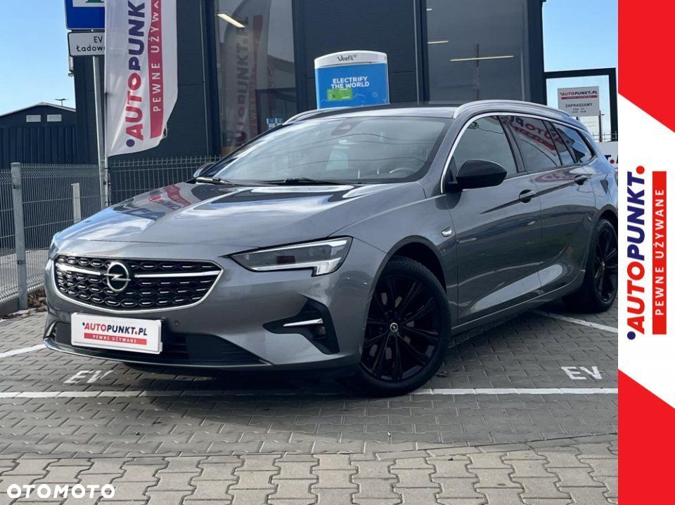 Opel Insignia - 1