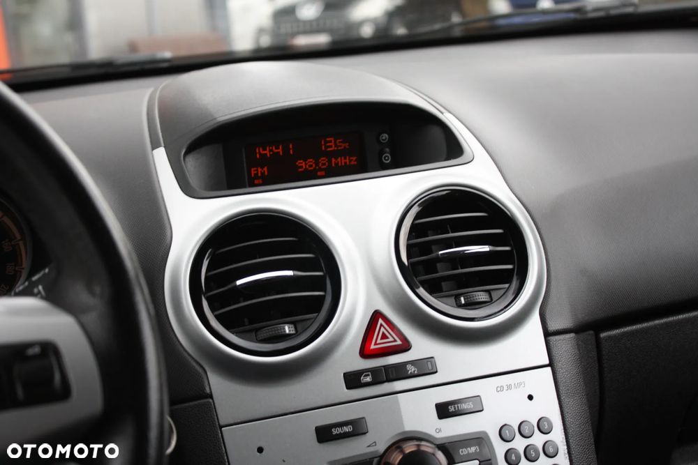 Opel Corsa 1.2 16V Graphite - 27