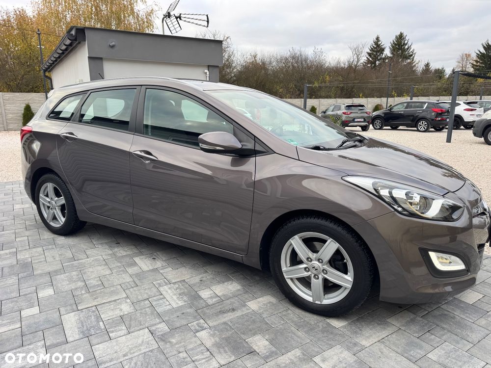Hyundai i30 1.6 GDI Premium - 16