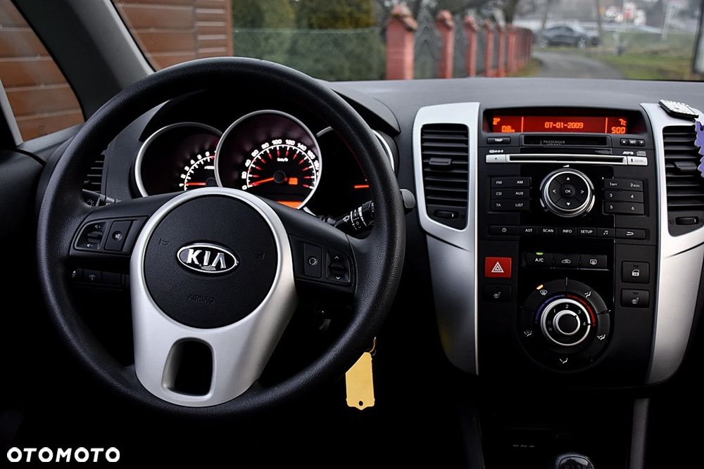 Kia Venga 1.4 CVVT Fifa World Cup Edition - 5