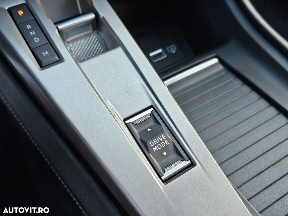 Peugeot 308 PureTech 130 EAT6 Stop & Start GT-Line Edition - 26