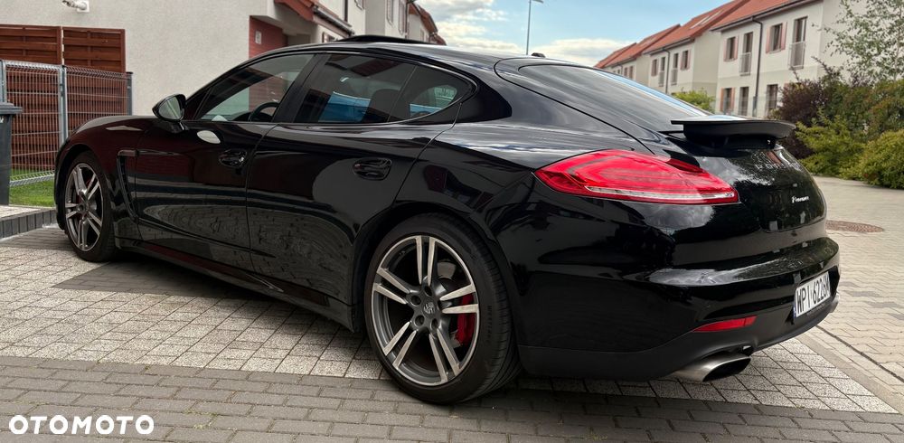 Porsche Panamera PDK - 21