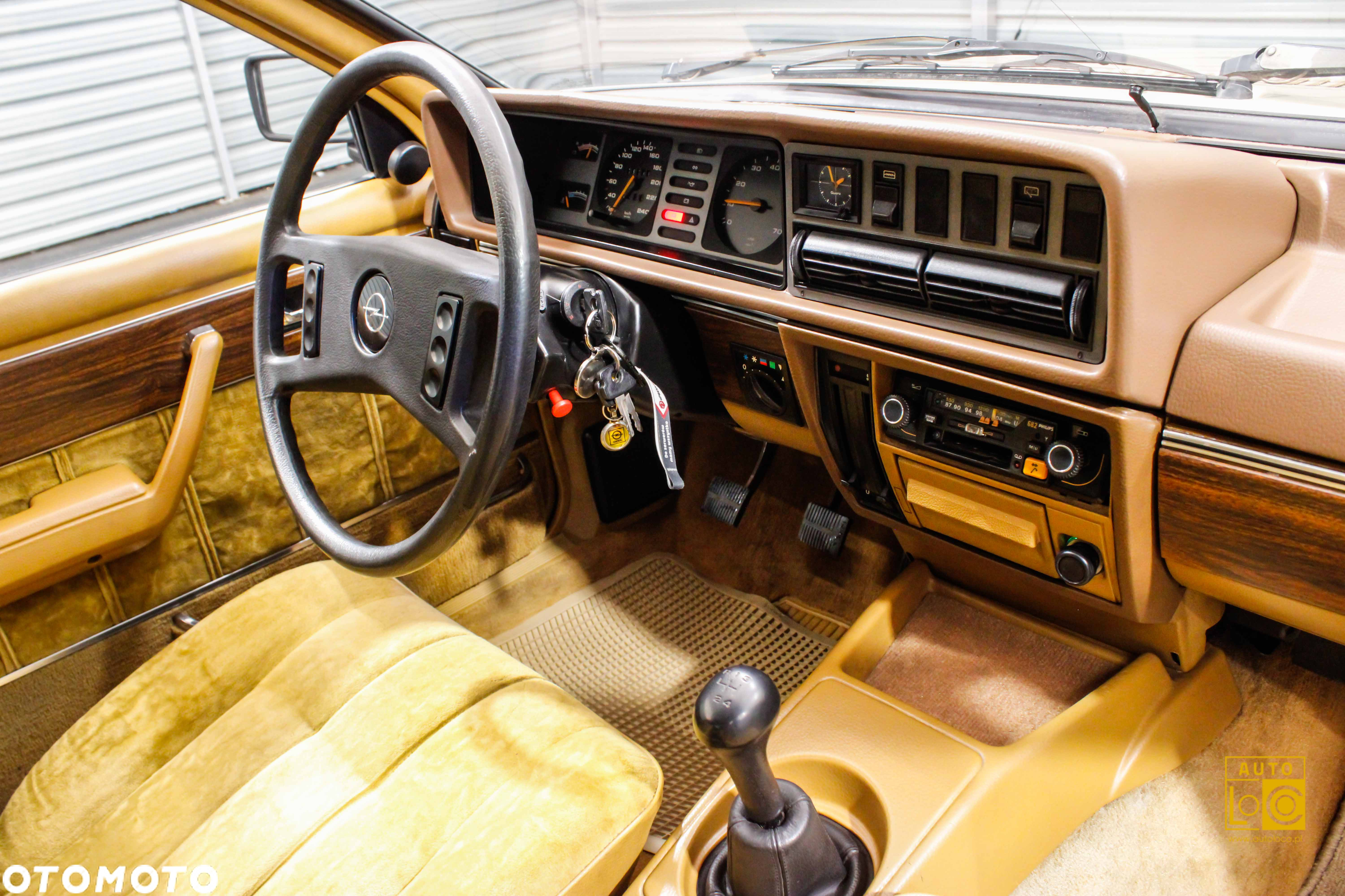 Opel Monza 3.0i - 15