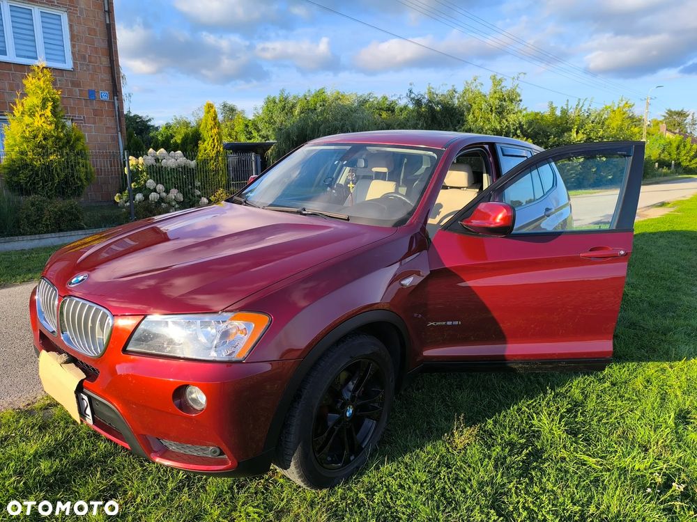 BMW X3 xDrive28i xLine - 4