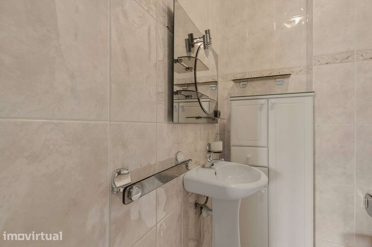 T4 com garagem fechada (38 m²) em Rio Tinto – Excelente oportunidade - Grande imagem: 5/35