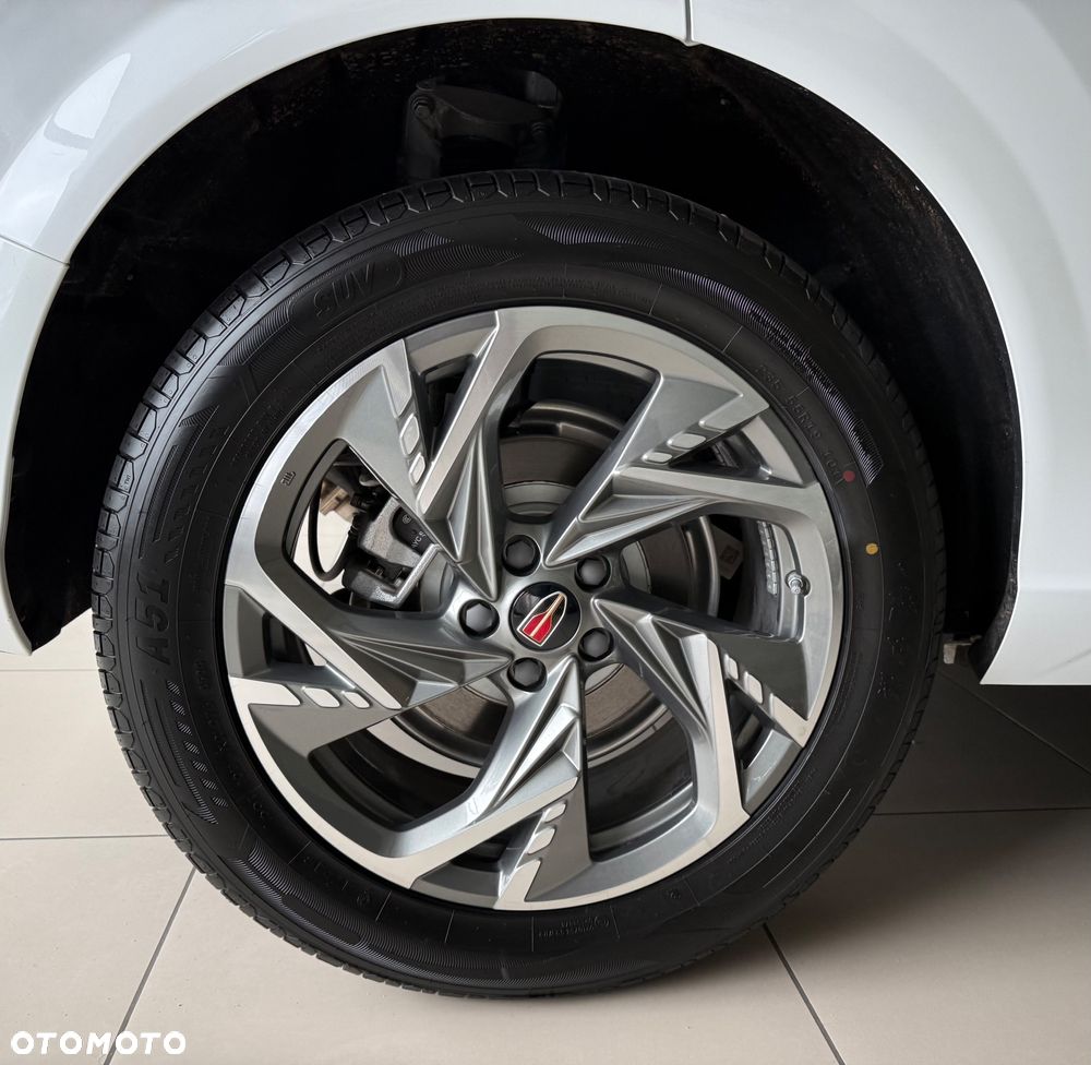 Hongqi HS3 1.5T FWD - 6