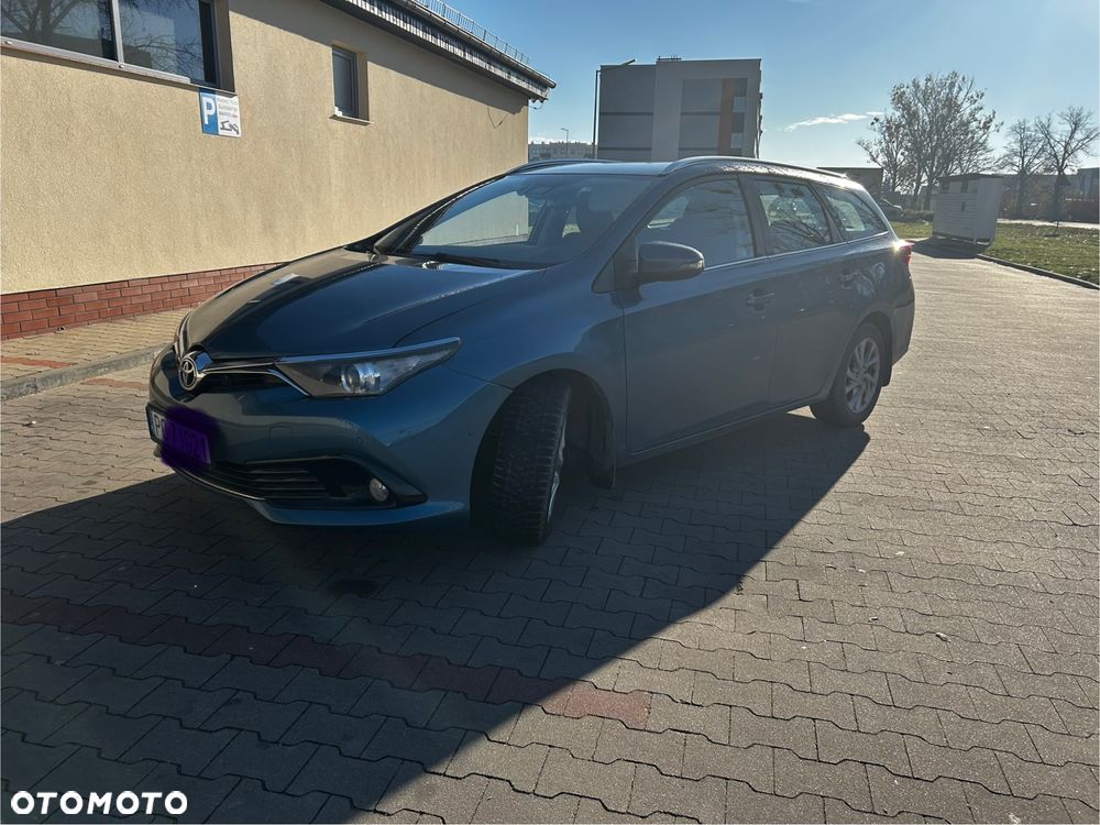 Toyota Auris 1.4 D-4D Premium - 2