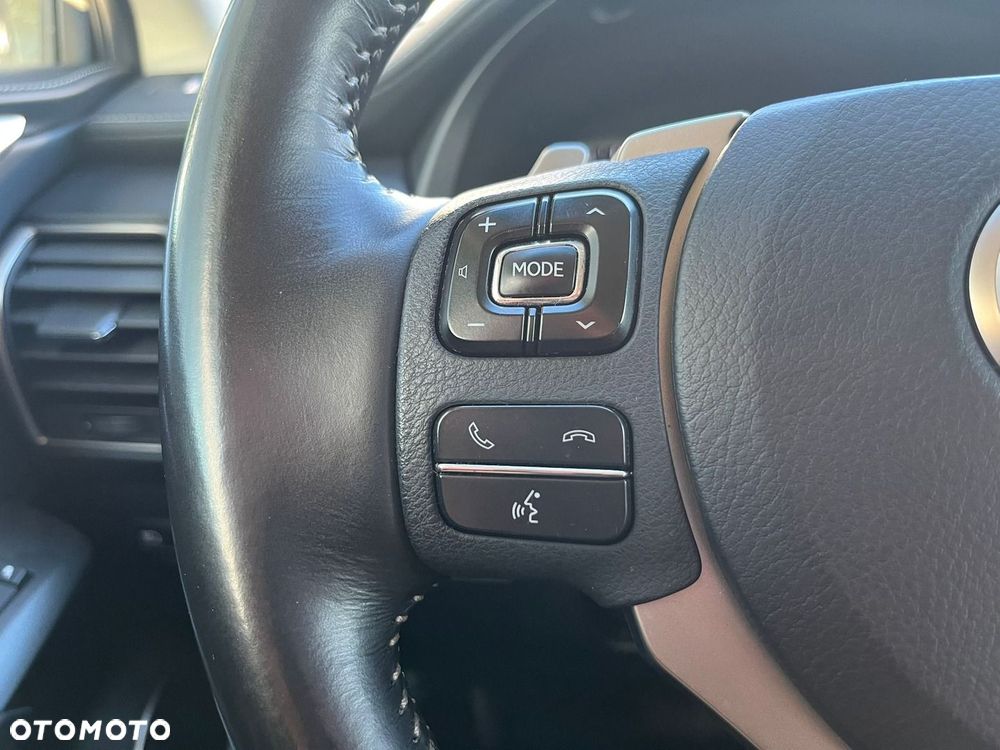 Lexus NX 300 Comfort AWD - 25