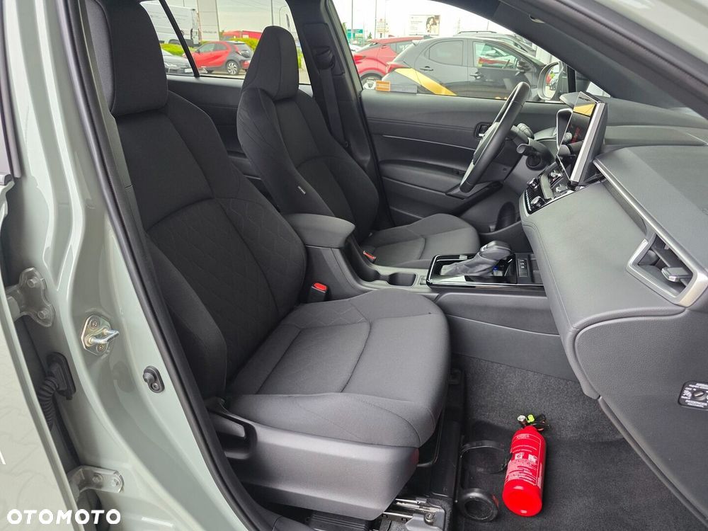 Toyota Corolla Cross - 20