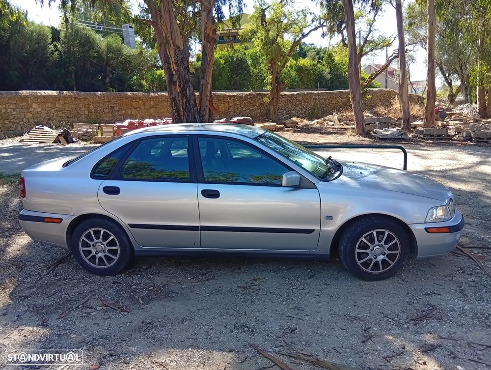 Volvo S40 1.9 D CR - 2