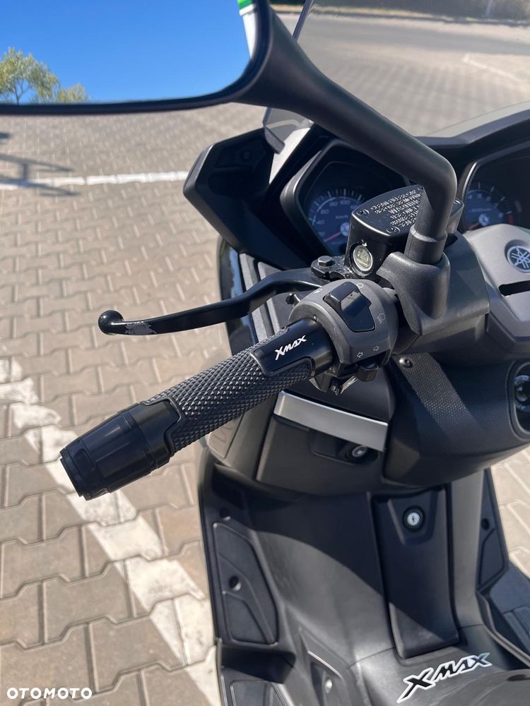 Yamaha X-max - 8