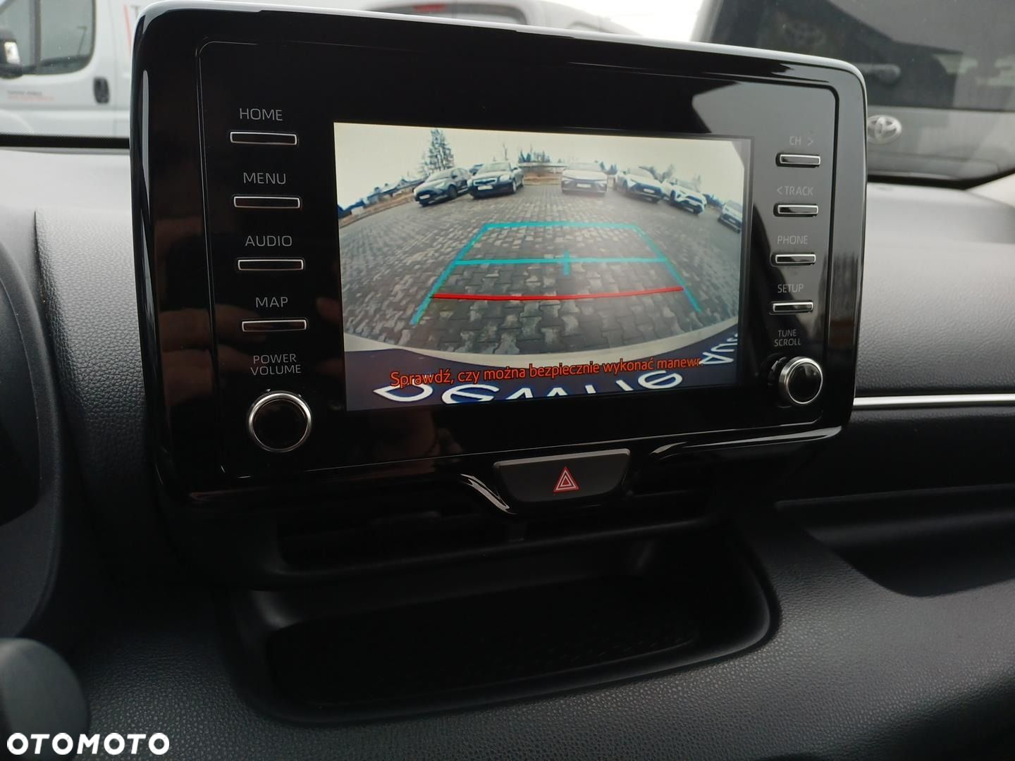 Toyota Yaris - 14