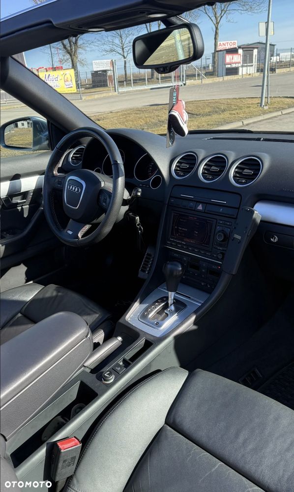 Audi A4 Cabrio 2.0 TFSI multitronic - 17