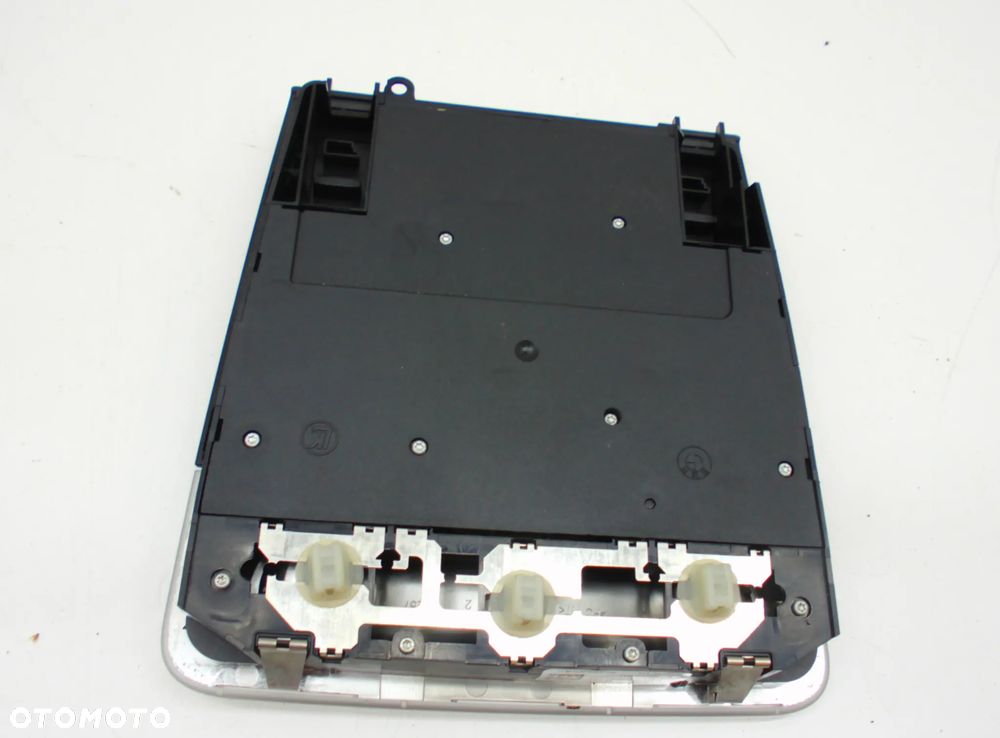 BMW Seria 1 E87 Oświetlenie wnętrza kabiny podsufitka - 5