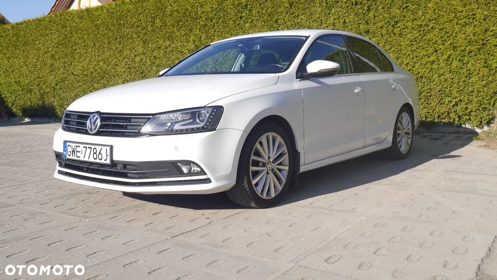 Volkswagen Jetta 1.4 TSI BMT Highline - 2