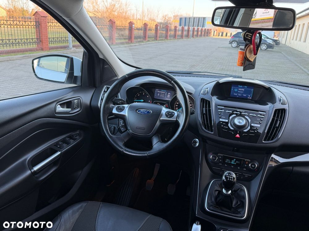 Ford Kuga 2.0 TDCi 2x4 Titanium - 20