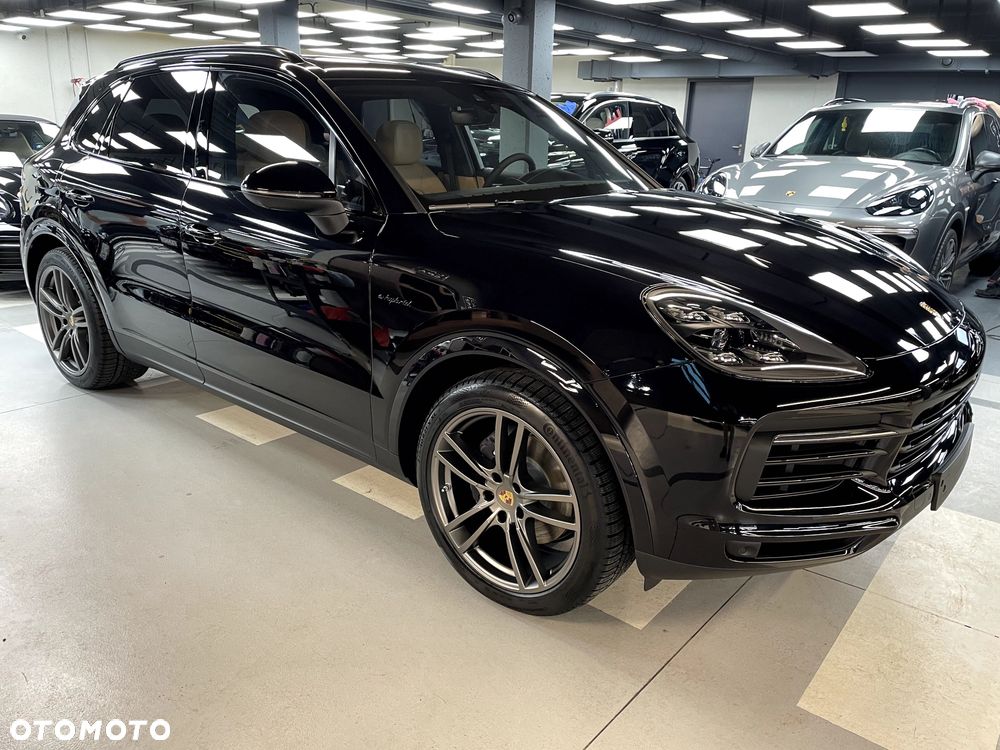 Porsche Cayenne - 2
