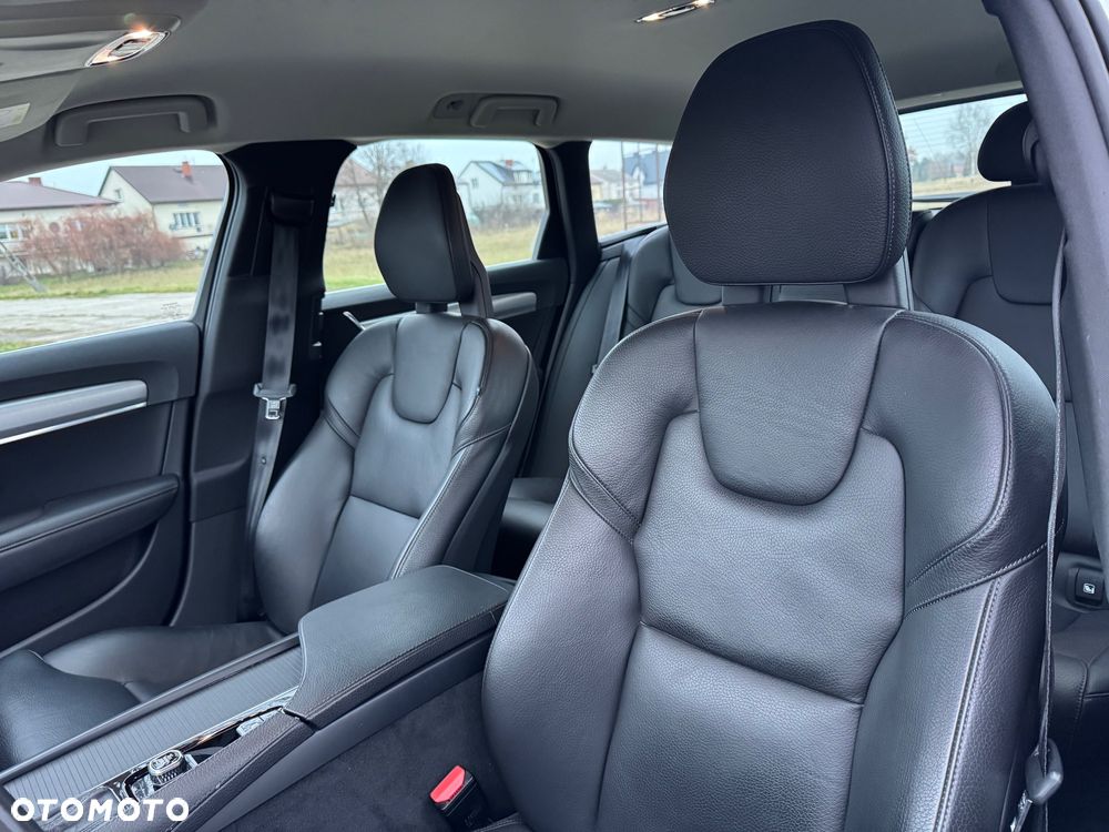 Volvo V90 D4 Momentum - 23