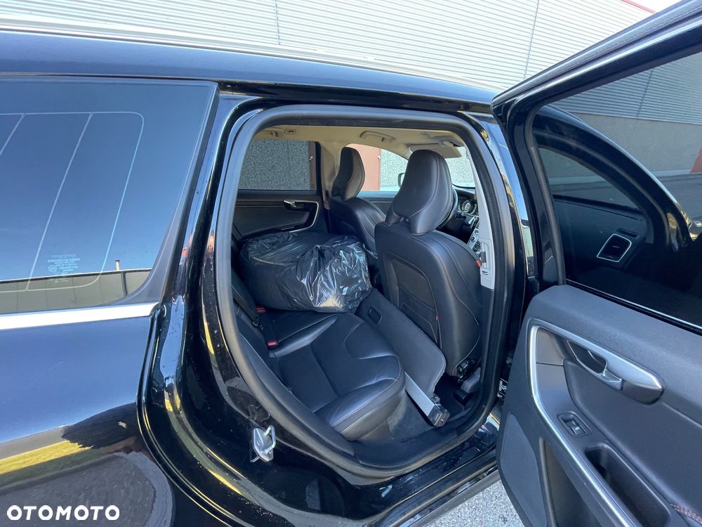 Volvo XC 60 D4 Drive-E Ocean Race - 18