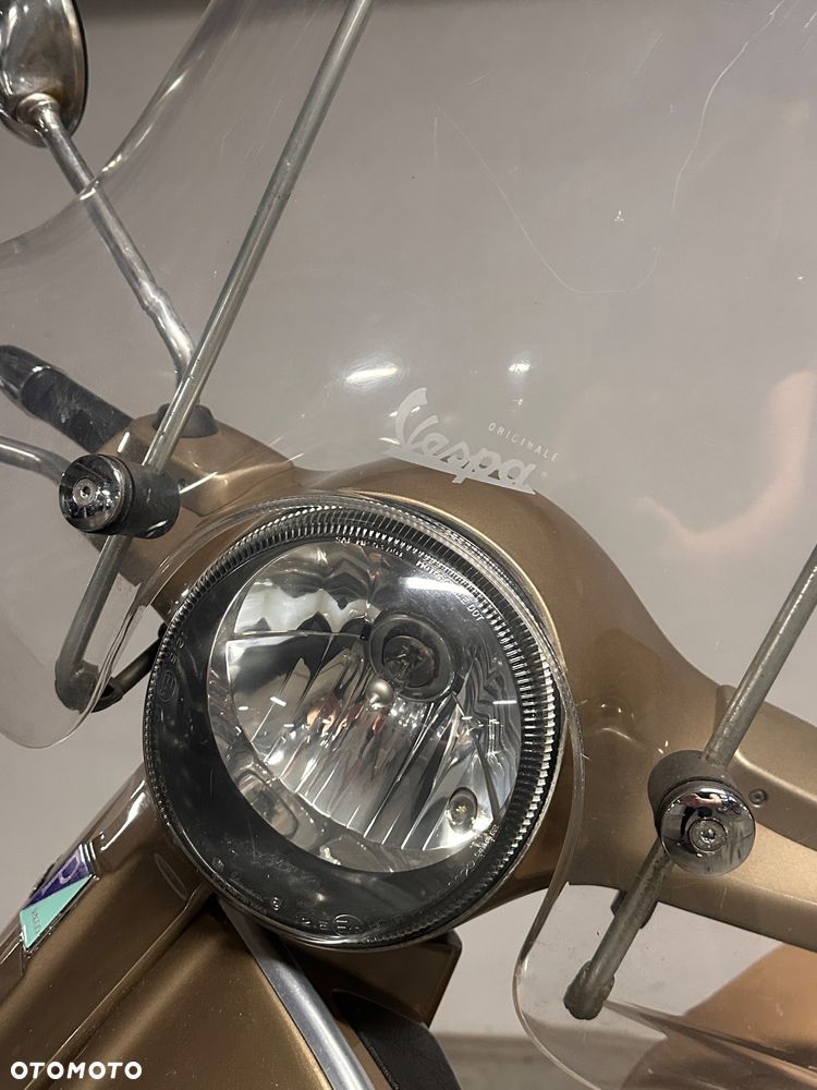 Vespa GTS - 18