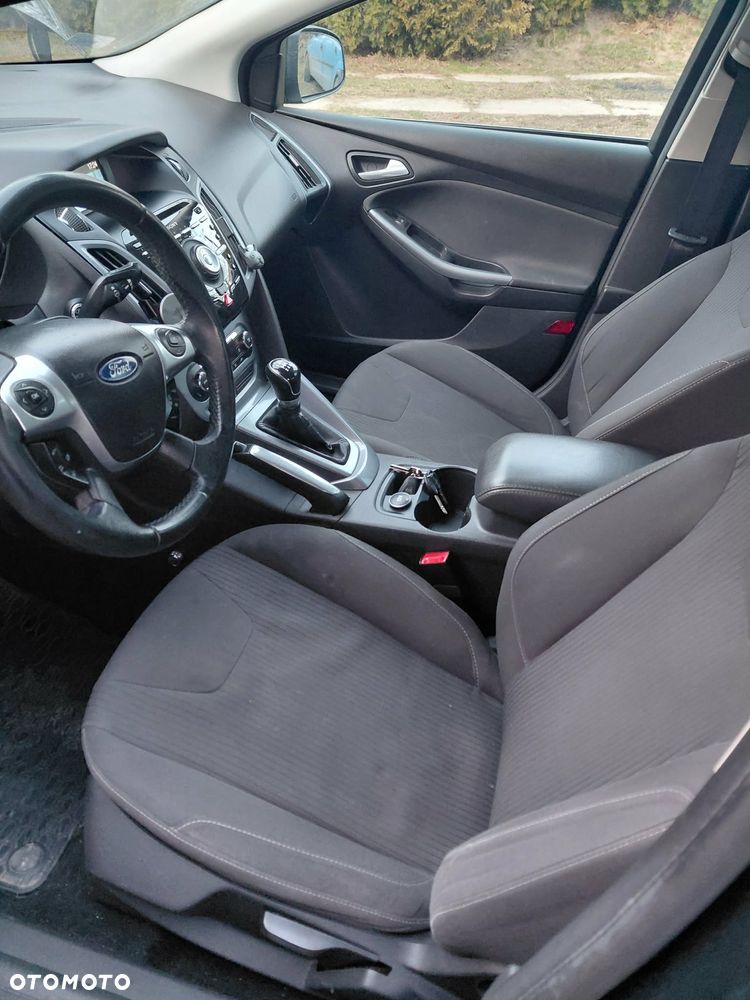 Ford Focus 1.6 Titanium - 11