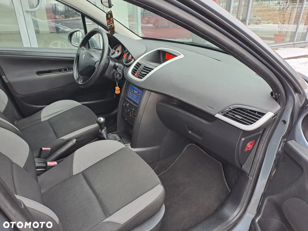 Peugeot 207 75 Tendance - 29
