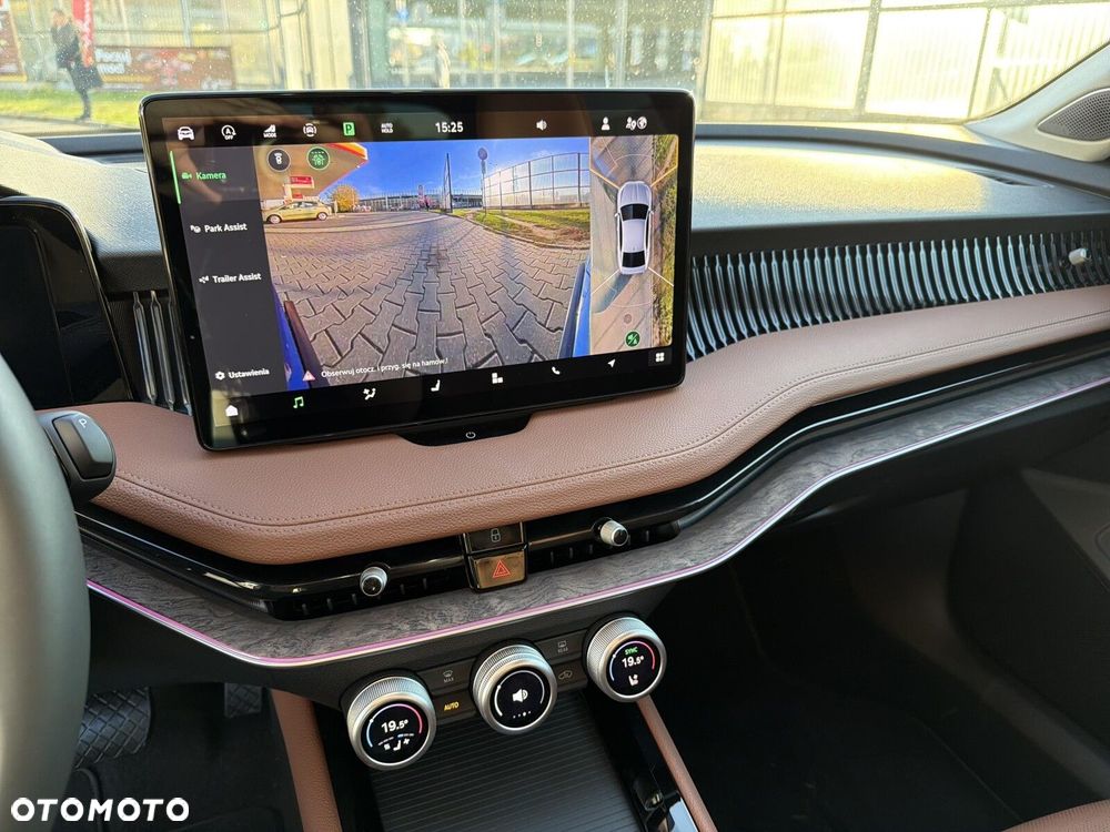 Skoda Superb 2.0 TSI L&K DSG - 14