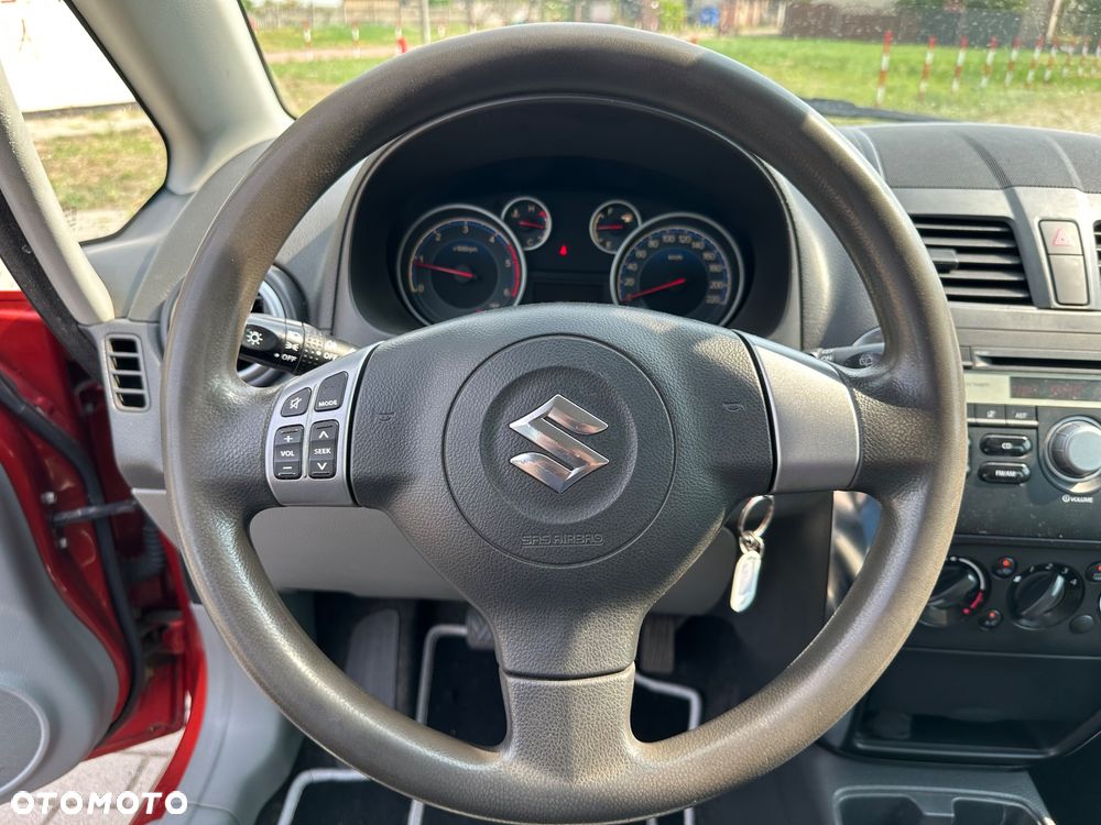 Suzuki SX4 - 9