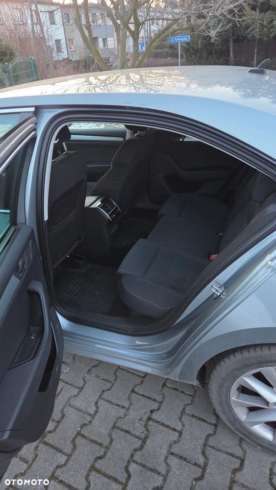 Skoda Superb 2.0 TDI Ambition - 12