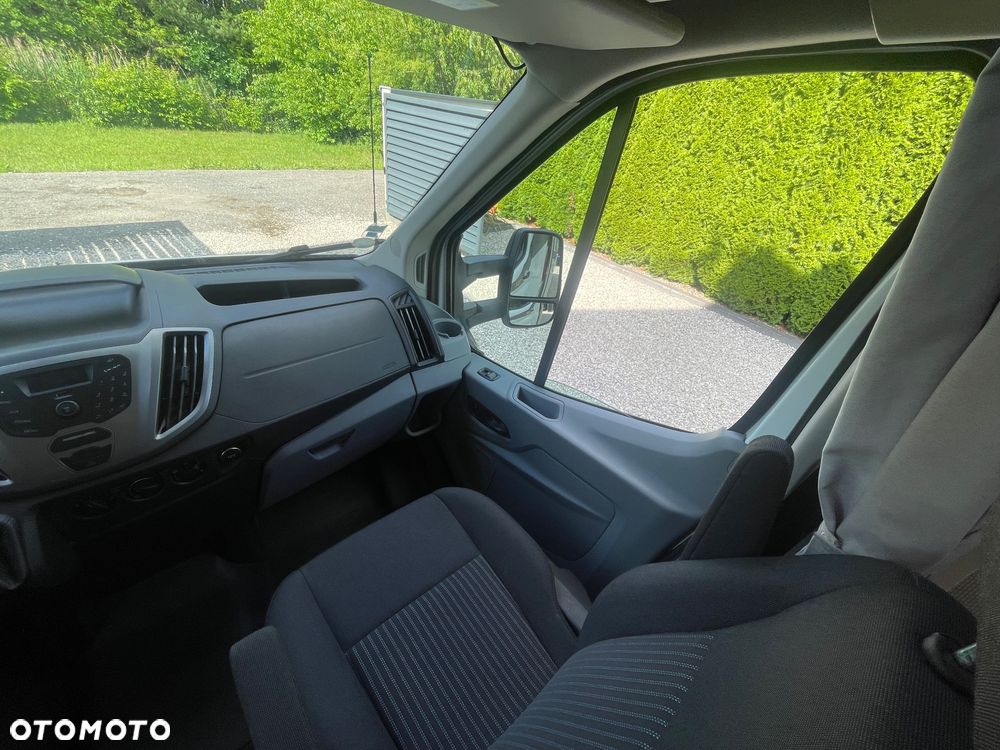 Ford Transit - 18