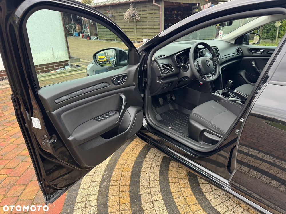 Renault Megane 1.6 SCe Life - 28