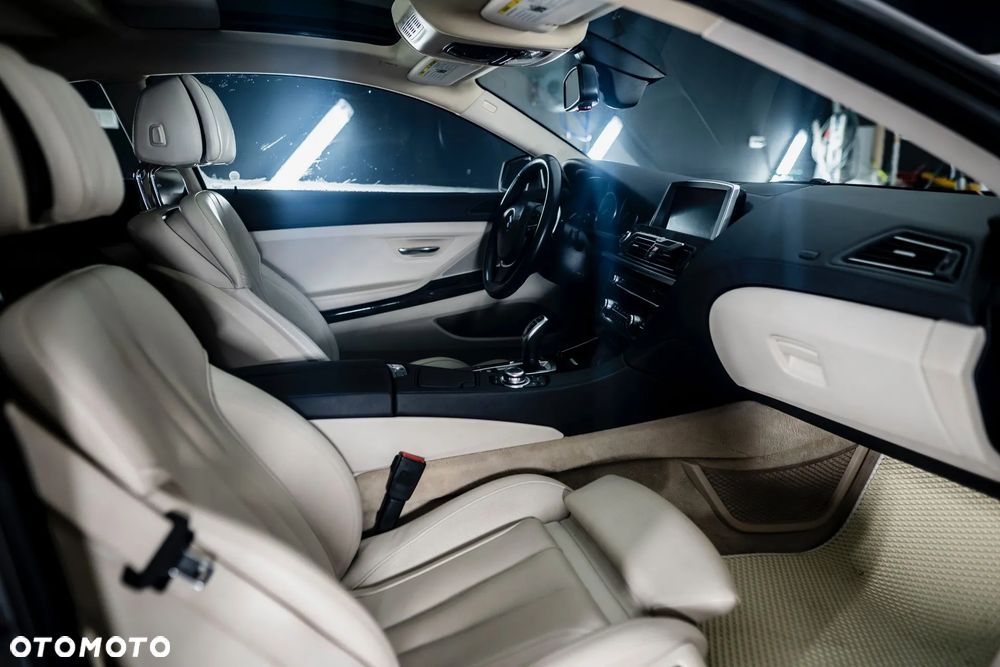 BMW Seria 6 650i - 6