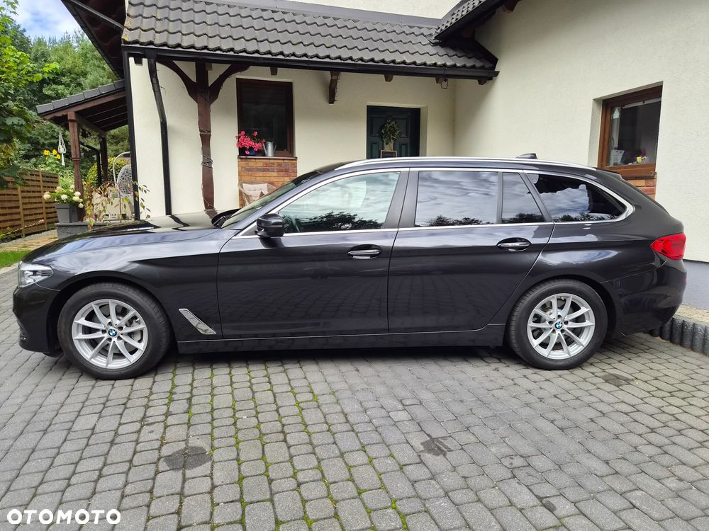 BMW Seria 5 530i Luxury Line - 37