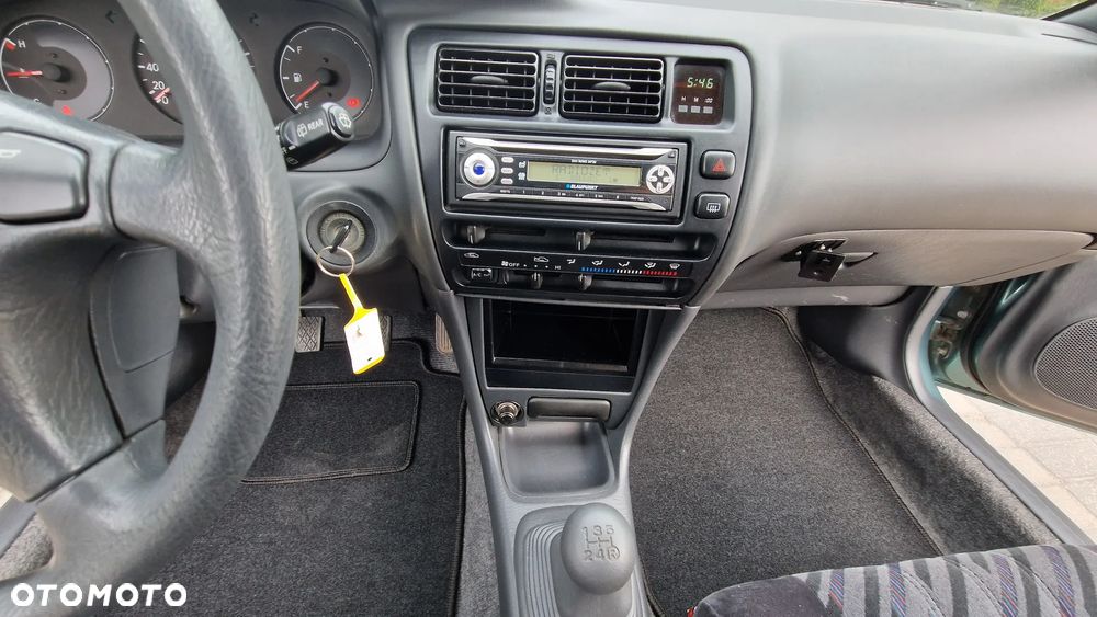 Toyota Corolla - 16