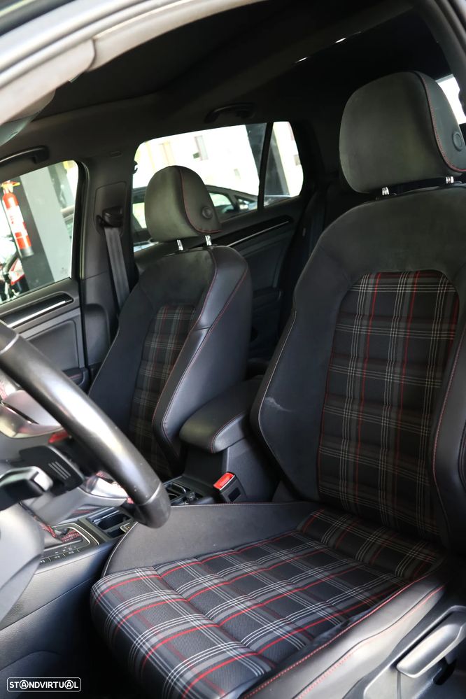 VW Golf 2.0 TSi GTi DSG Performance - 6