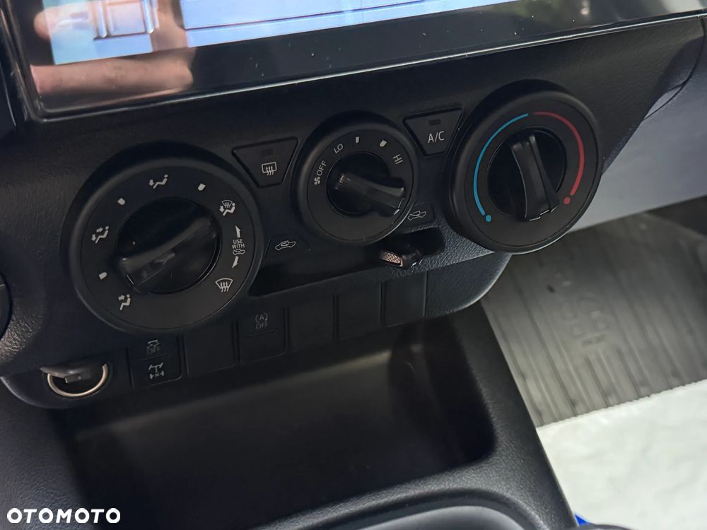 Toyota Hilux 2.4 D-4D Double Cab DLX 4x4 - 18