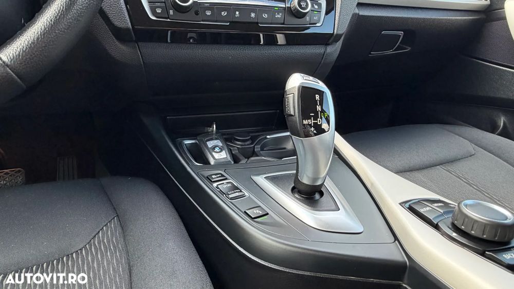 BMW Seria 1 118i Aut. Advantage - 21